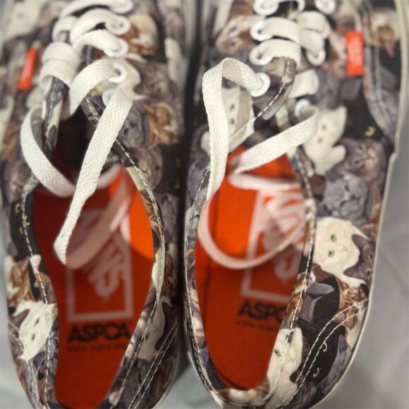 Vans x ASPCA Cat Print Authentic Sneakers Women’s 8 Men’s 6.5 Collab Skater Y2K - Picture 10 of 11